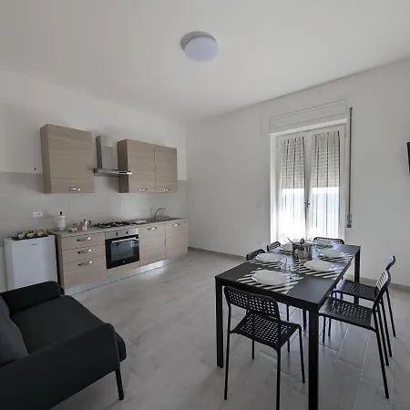 House Апартаменты *